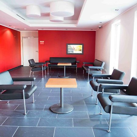 Serways Hotel Feucht Ost מסעדה תמונה
