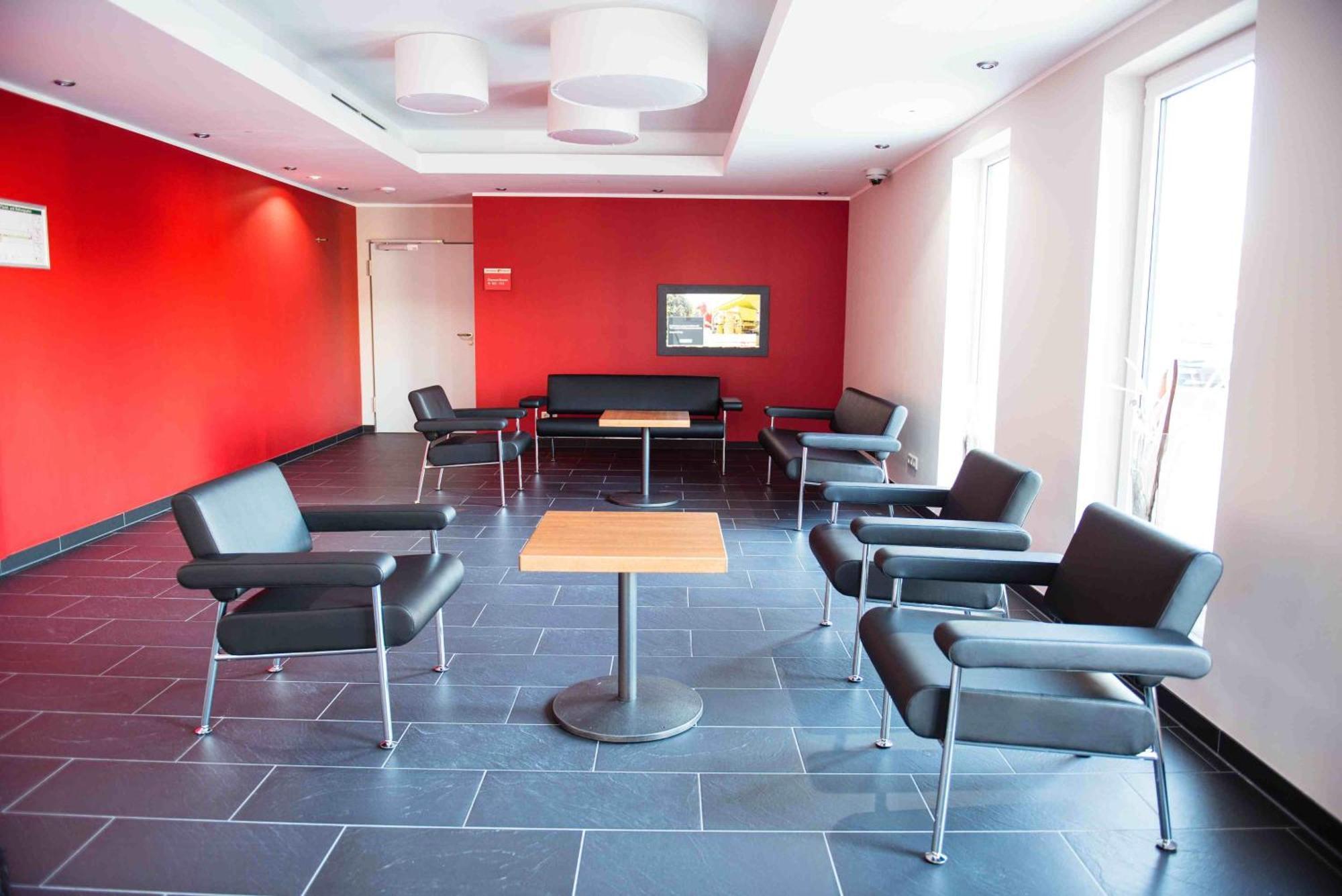 Serways Hotel Feucht Ost מסעדה תמונה