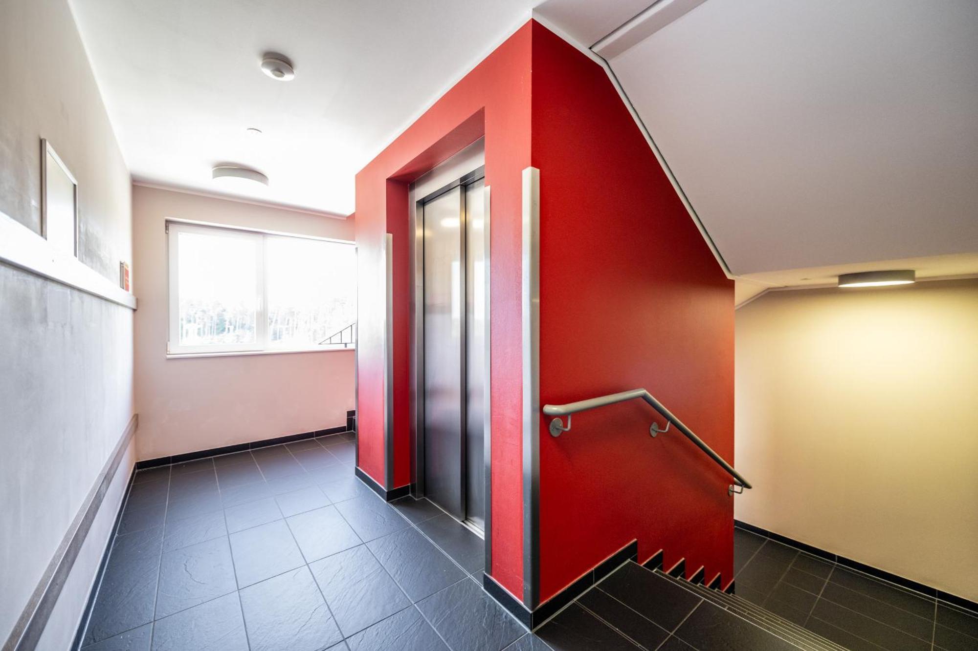 Serways Hotel Feucht Ost מראה חיצוני תמונה