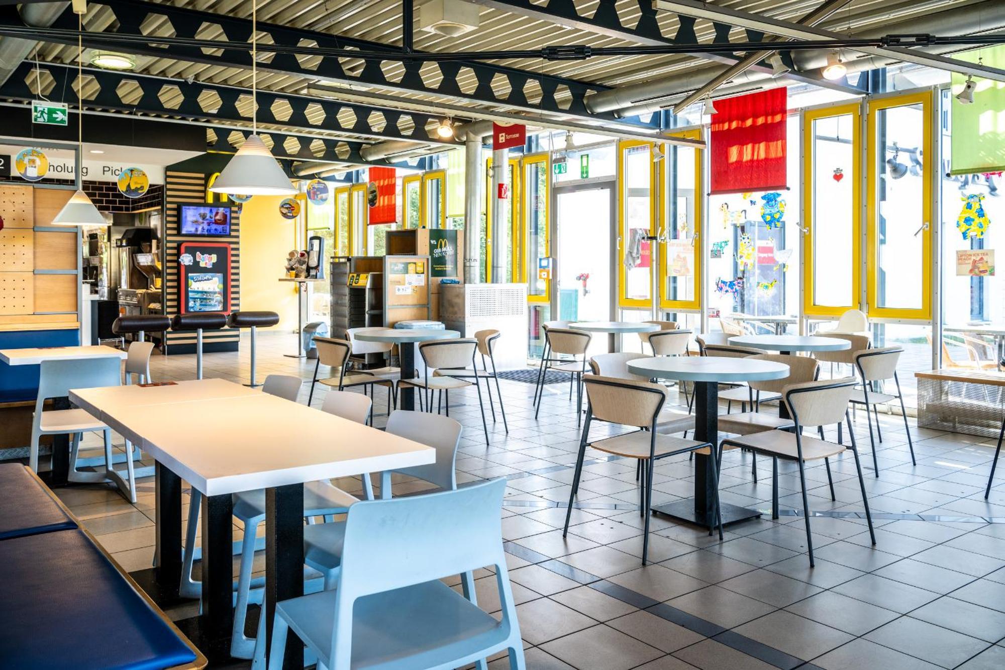 Serways Hotel Feucht Ost מראה חיצוני תמונה