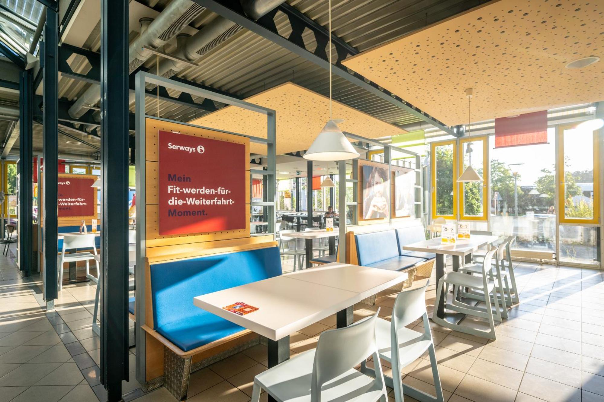 Serways Hotel Feucht Ost מראה חיצוני תמונה